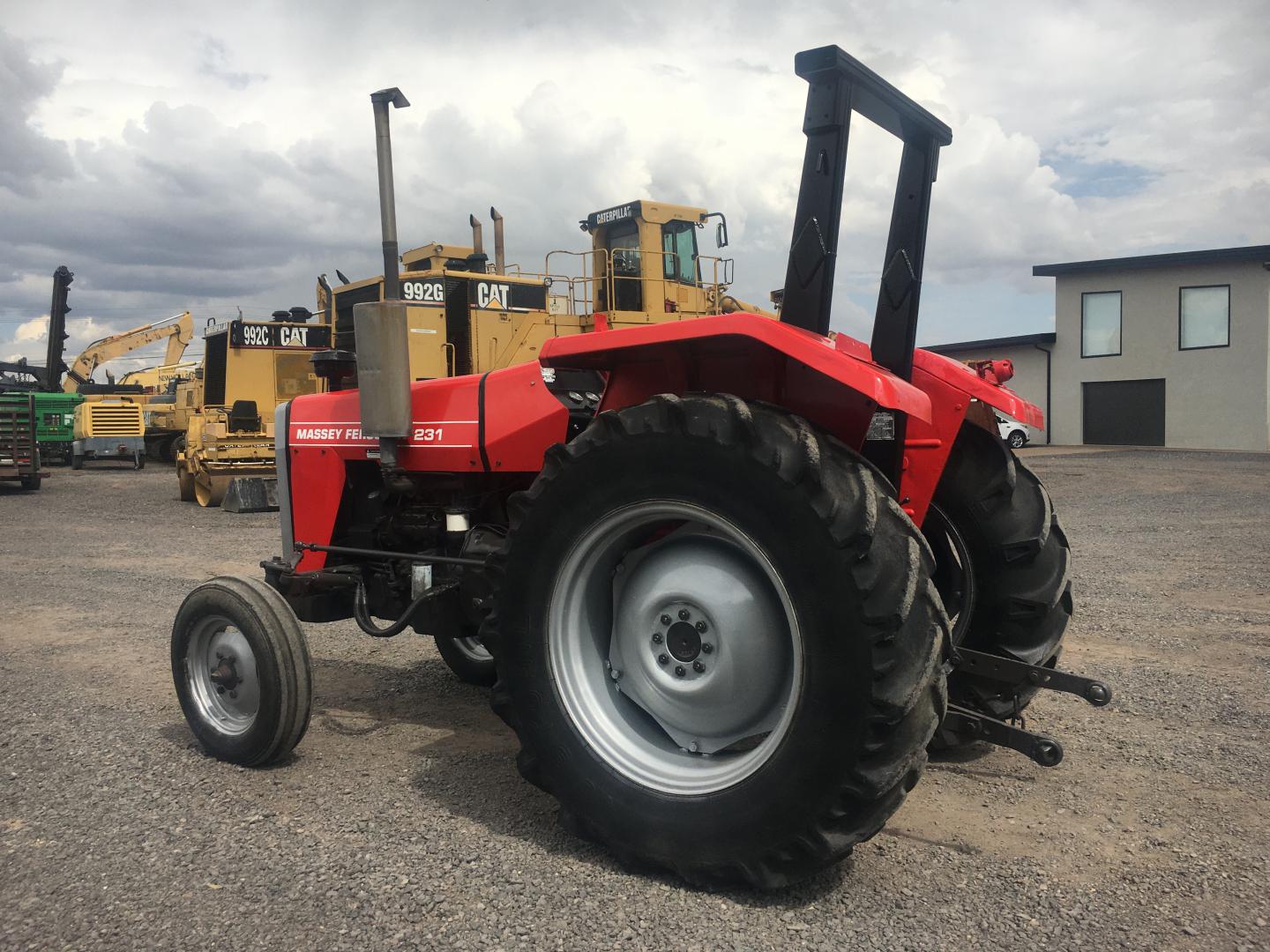 ./imagenes/INVOICE/2019/15365/TRACTOR MASSEY FERGUSON MF 231 (19).JPG
